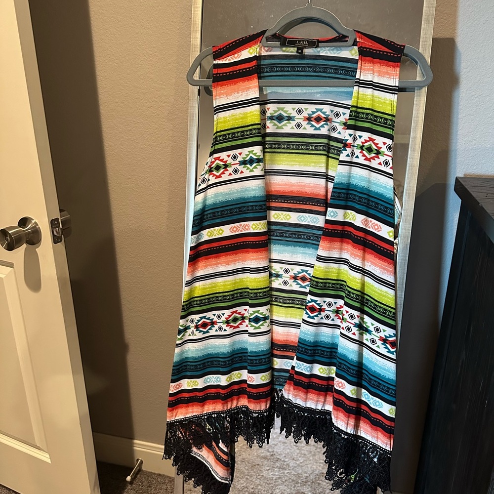 L&B Multi-colored sleeveless duster